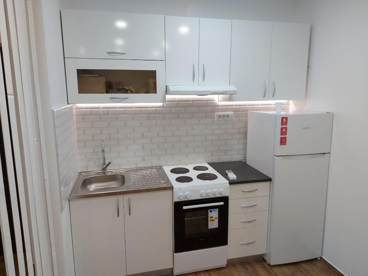 Cosy, Quiet & Brand New Apartment W/ Danube View Belgrad Exteriör bild