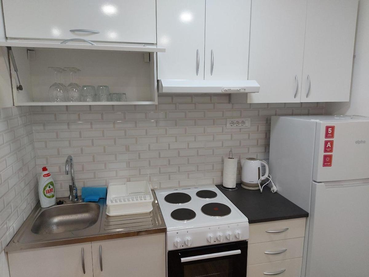 Cosy, Quiet & Brand New Apartment W/ Danube View Belgrad Exteriör bild