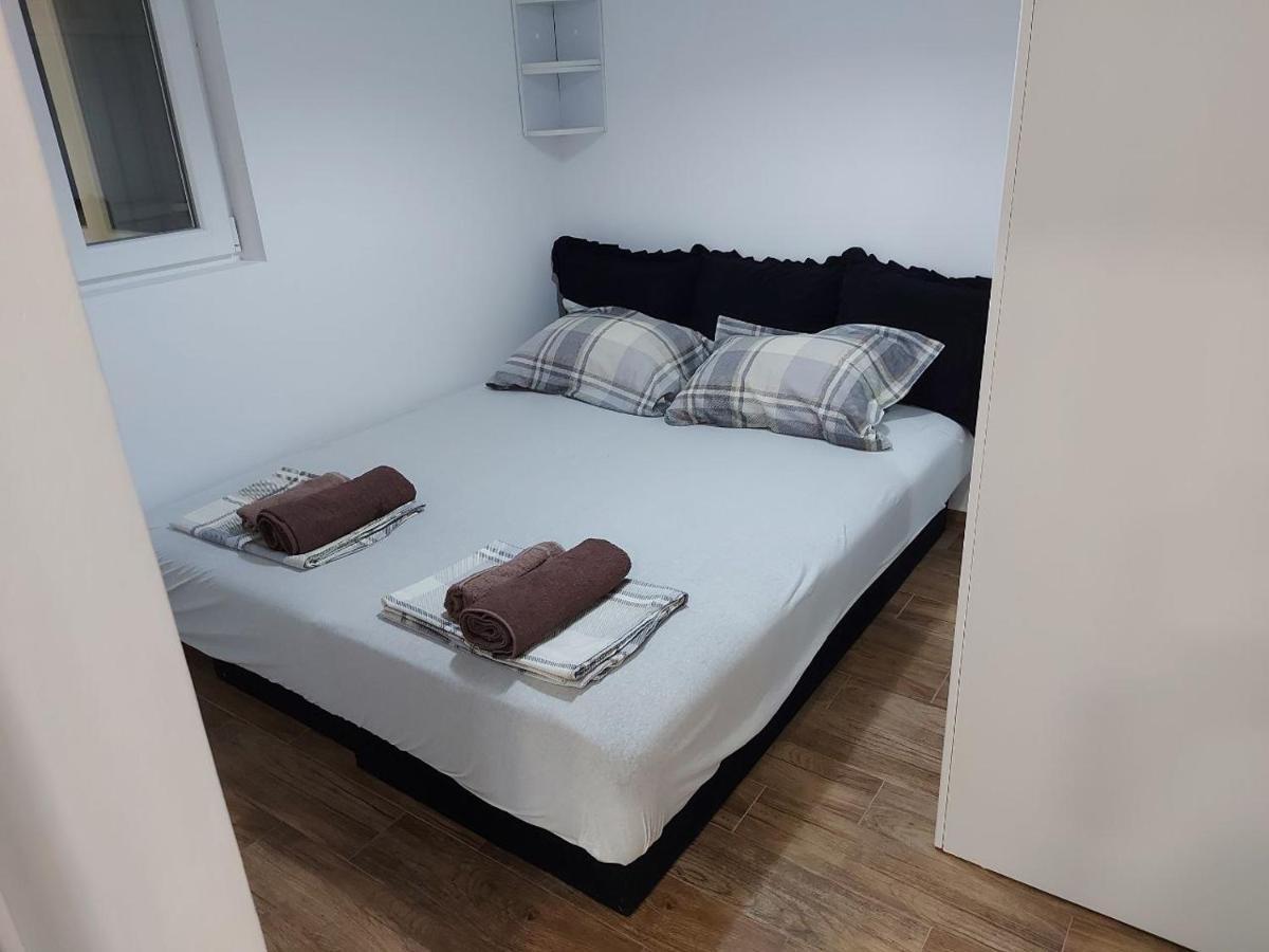 Cosy, Quiet & Brand New Apartment W/ Danube View Belgrad Exteriör bild